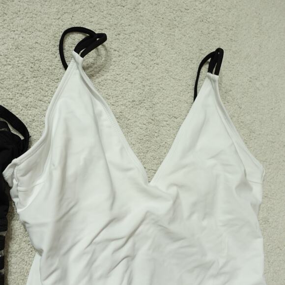 Lot of 2 Womens One Piece Swimsuit Ruched Side Strappy Beach Black White Size L - Picture 6 of 8